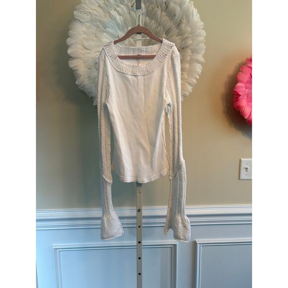 FREE PEOPLE IVORY CUFFING SEASON LONG SLEEVE TOP SIZE S NWT - Picture 1 of 3